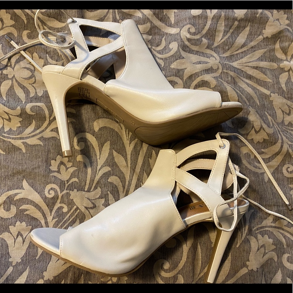 Lace-up Leather Peeptoes